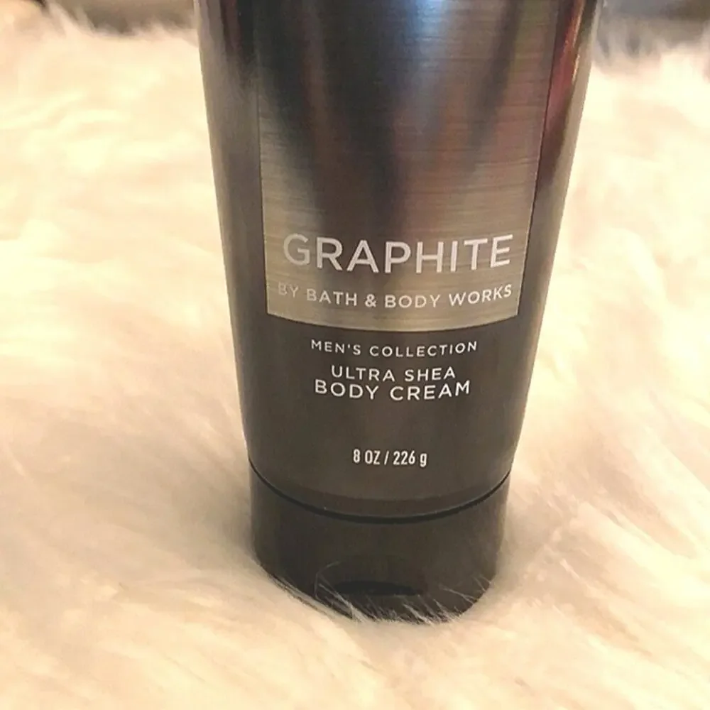 NWT Bath & Body Works Graphite Shea Men Body Cream